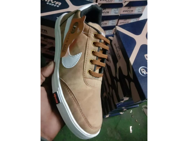 Men's Casual Shoes